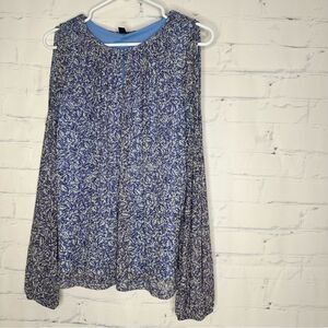 Inc International Concepts medium cold shoulder top